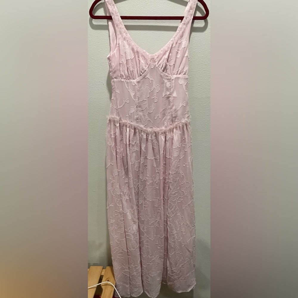 Elegant Pink Sleeveless Dress
